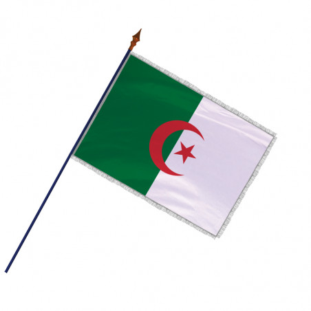 Drapeau des Algérie avec hampe et frange et galon argenté