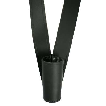 gros plan sur Baudrier en cuir noir pour drapeau de défilé MACAP