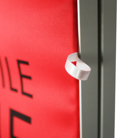 Gros plan languette sur textile Toile tendue du Cadre  : Suspendu (1 ou 2 faces)