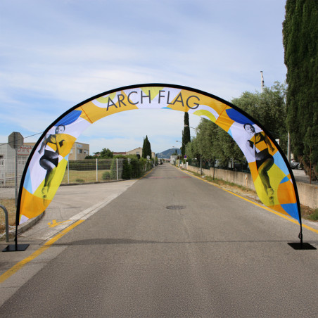 Arch Flag personnalisé en situation