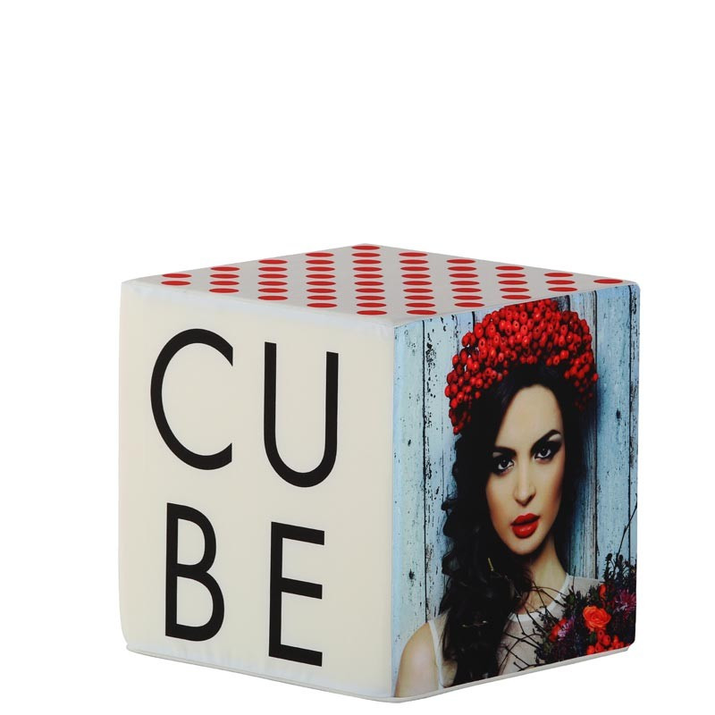 Cube pouf - vue de côté - MACAP