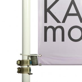 Kakémono pour lampadaire avec potence a ressort montage double - vue fixation basse - MACAP