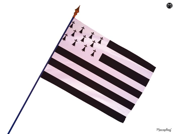 drapeau breton sur hampe