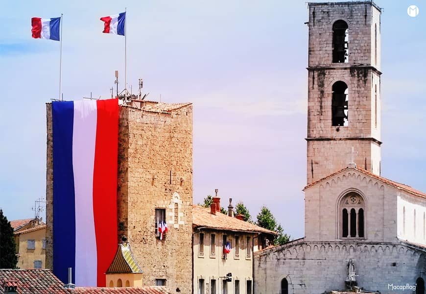 Le drapeau français géant XXL