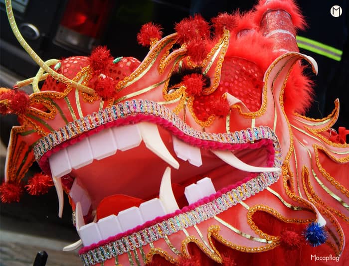 Nouvel an chinois la danse du dragon et du lion