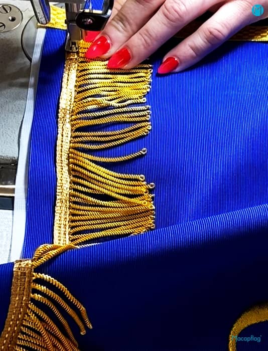Frange Dorée Pour Décorer Drapeaux, Costumes, Rideaux Et DIY – Lot De Bordure Pompon Brillante