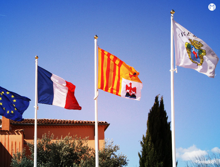 Les mâts pour drapeaux personnalisés