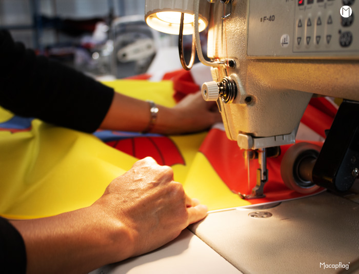 Broderie drapeau chez Macap