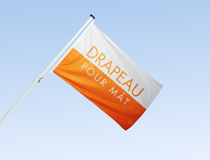 Fixer un drapeau de facade sur un mat